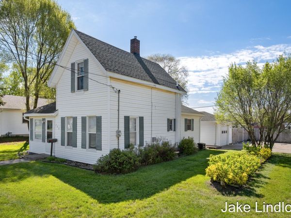 322 E Gardner Street, Sparta, MI 49345