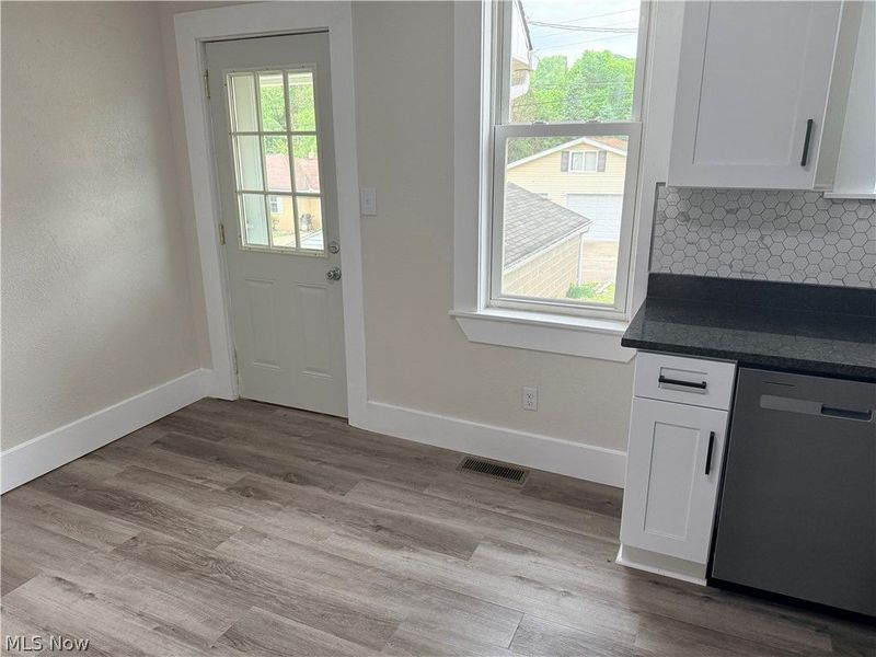 1518 Madison Avenue, Toronto, OH 43964 Photo 12