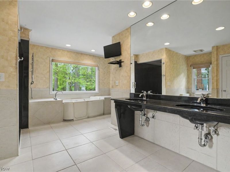 3022 Harriett Road, Silver Lake, OH 44224 Photo 24