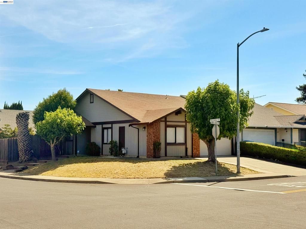 460 Lisa Ann St, Bay Point, CA 94565 Main Photo