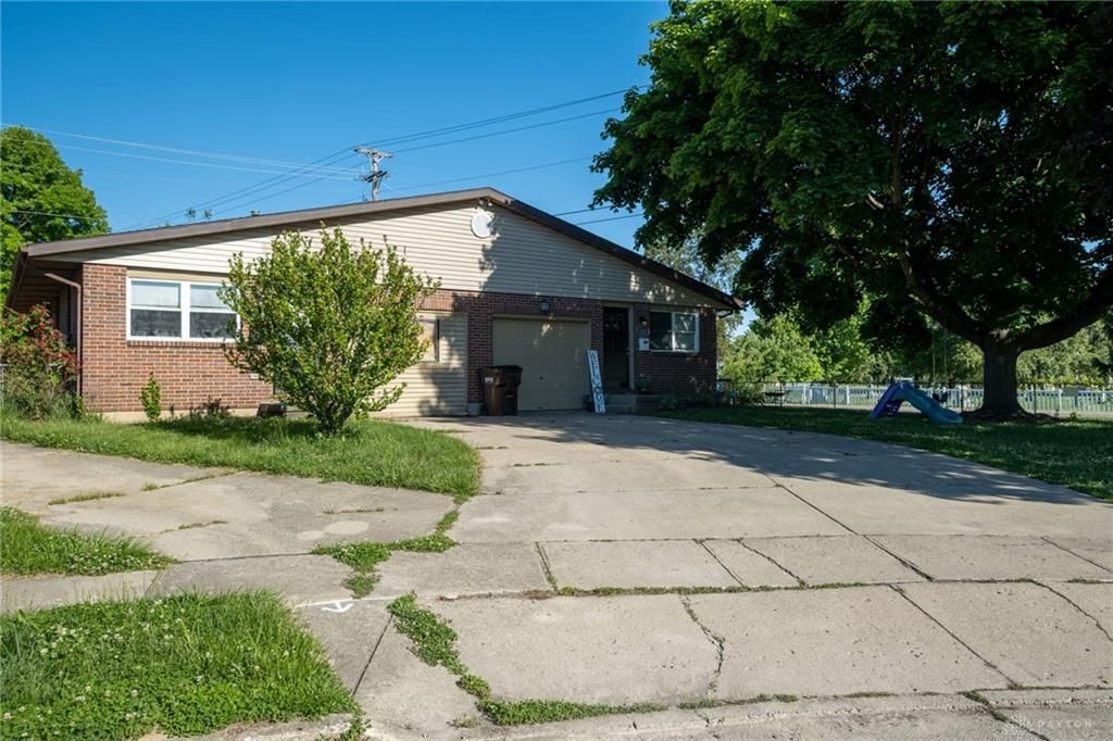 1326-1328 Seneca Drive, Xenia, OH 45385 Main Photo