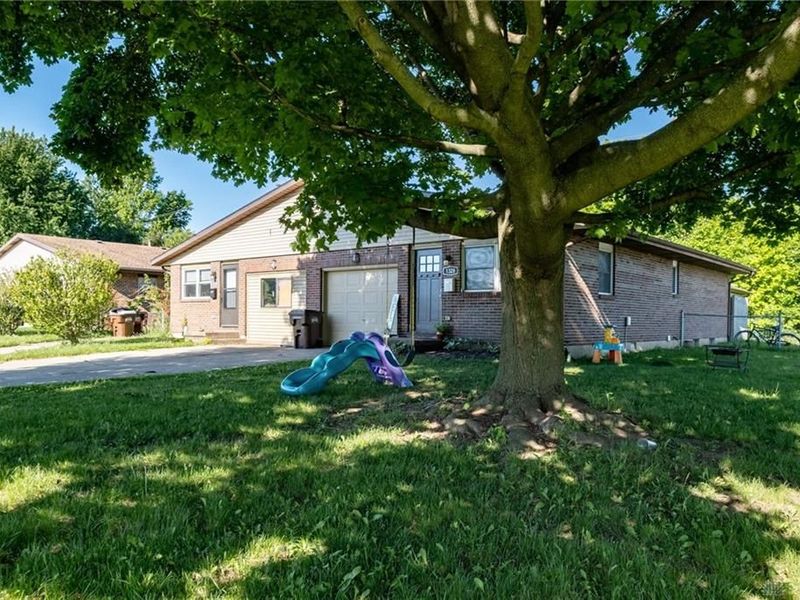 1326-1328 Seneca Drive, Xenia, OH 45385 Photo 2