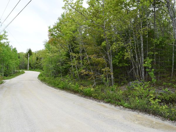 18 Lonely Oaks Way , Franklin, ME 04634