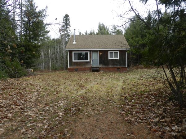 632 County Road , Milford, ME 04461