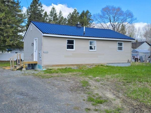 50 Elizabeth Street , Presque Isle, ME 04769