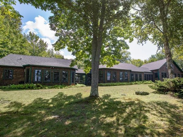 126 Reach Road, Deer Isle, ME 04627