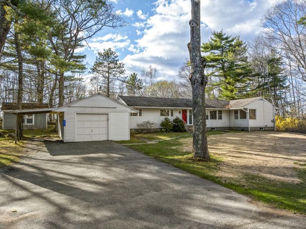 447 Wiscasset Road , Boothbay, ME 04537
