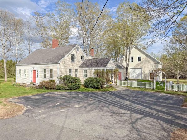 119 Memorial Highway, North Yarmouth, ME 04097