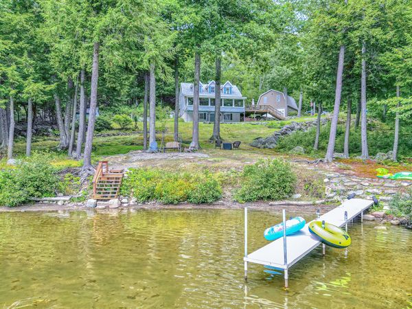 68 Moonlight Drive , Holden, ME 04429