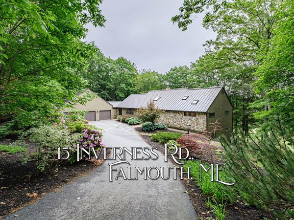 15 Inverness Road , Falmouth, ME 04105