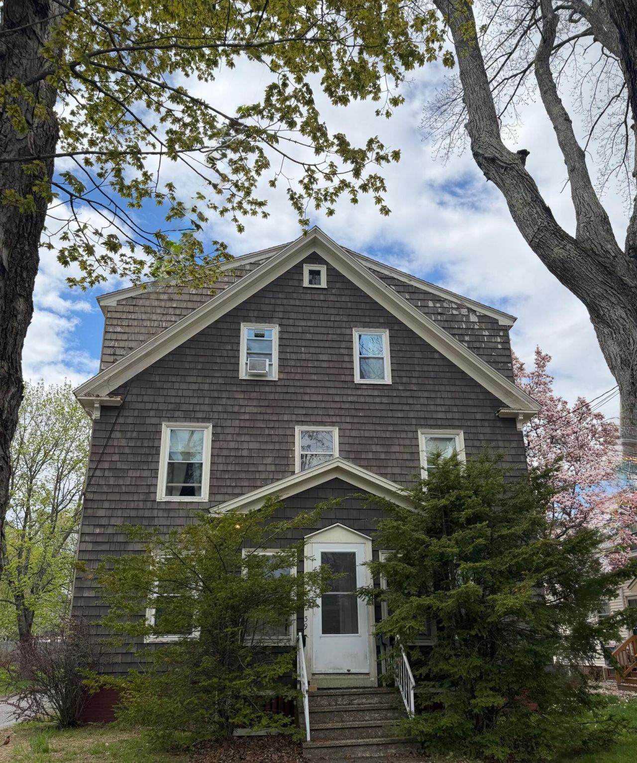 39 Rochester Street , Westbrook, ME 04092 Main Photo