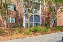 1565 Cambridge Lakes Drive photo 4