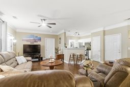 1565 Cambridge Lakes Drive photo 4