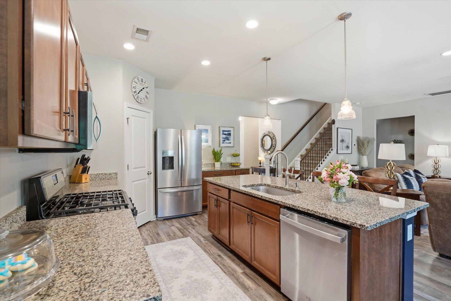 2045 Lanneau Lane Photo 13