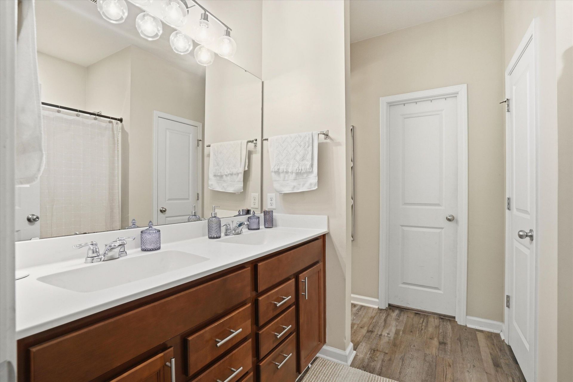 2045 Lanneau Lane Photo 24
