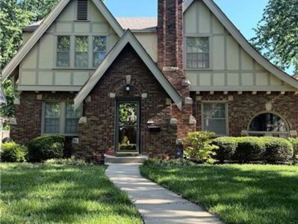 610 E 73rd Terrace, Kansas City, MO 64131