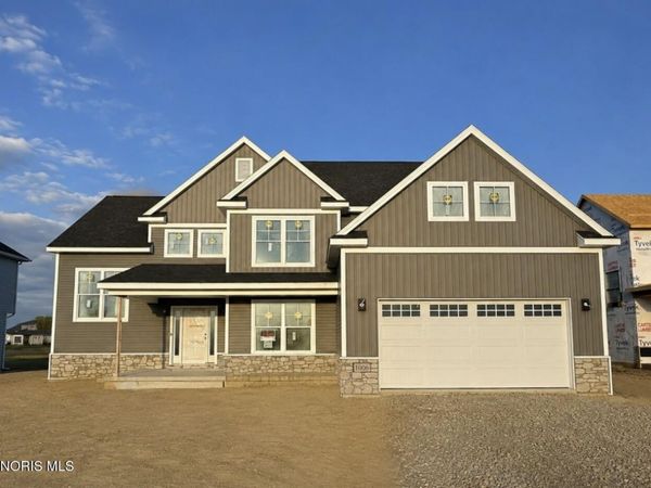 1006 Ellesmere Drive, Perrysburg, OH 43551