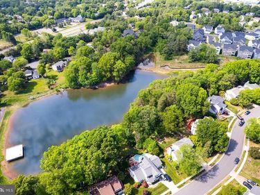 13484 LAKE SHORE, OAK HILL, VA 20171