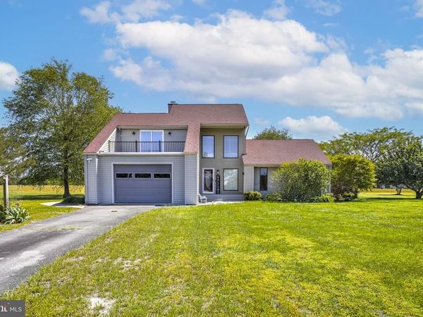 1015 GLEBE VIEW LANE, LOTTSBURG, VA 22511