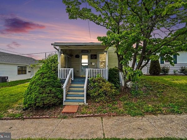 17 W PINE STREET, ENOLA, PA 17025