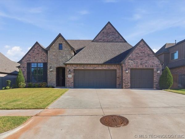 2232 W Decatur Street, Broken Arrow, OK 74011