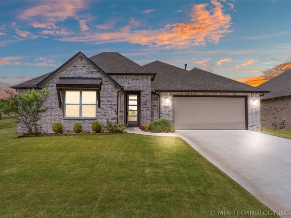 27713 E 107th Street , Coweta, OK 74429