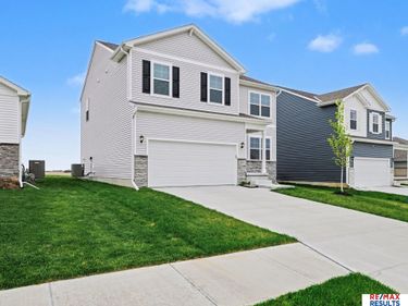 20513 Swallowtail Street , Gretna, NE 68028