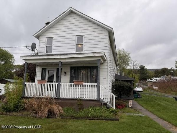 328 Flower Street, Old Forge, PA 18518