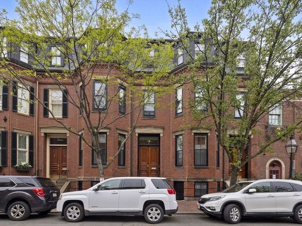 131 Mount Vernon St, Unit 2, Boston, MA 02108
