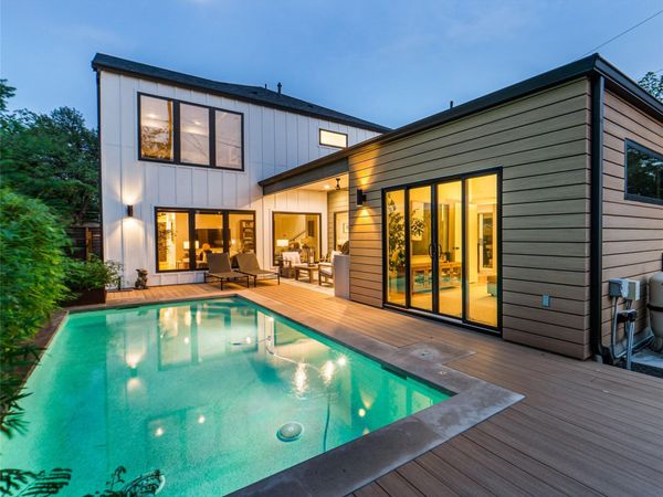 8300 Hathaway DR, Austin, TX 78757