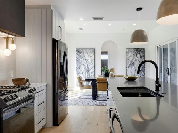 8300 Hathaway DR, Austin, TX 78757