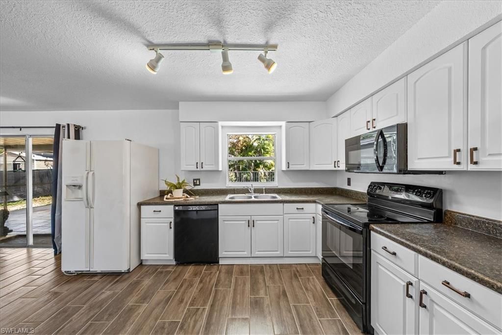 4027 Mindi Ave , Naples, FL 34112 Photo