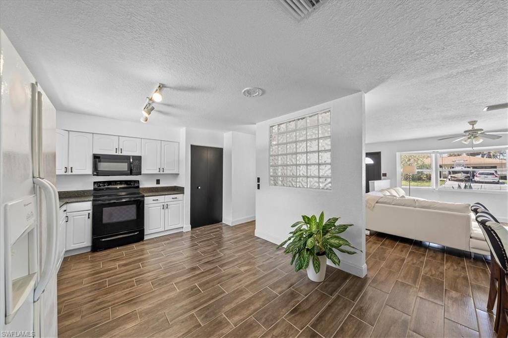 4027 Mindi Ave , Naples, FL 34112 Photo
