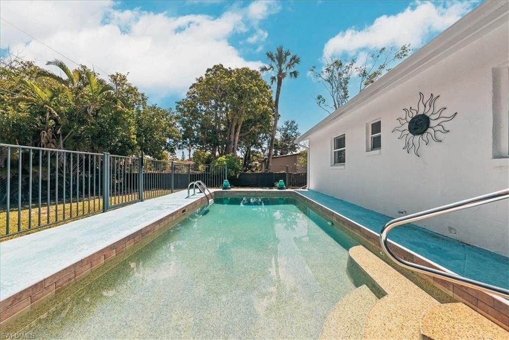 4027 Mindi Ave , Naples, FL 34112 Photo