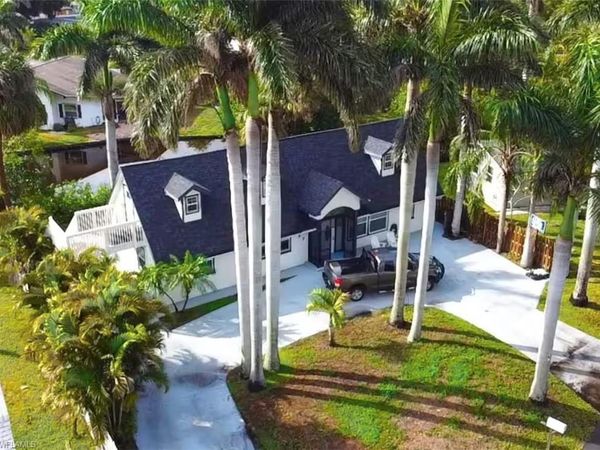 127 Standish CIR, NORTH FORT MYERS, FL 33903