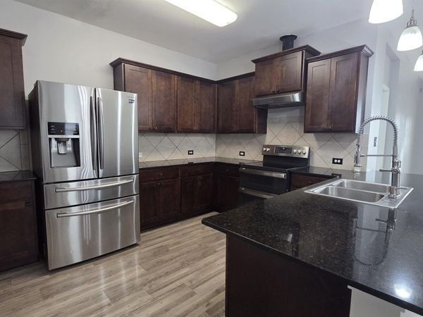 583 Fall River Dr, Baton Rouge, LA 70815