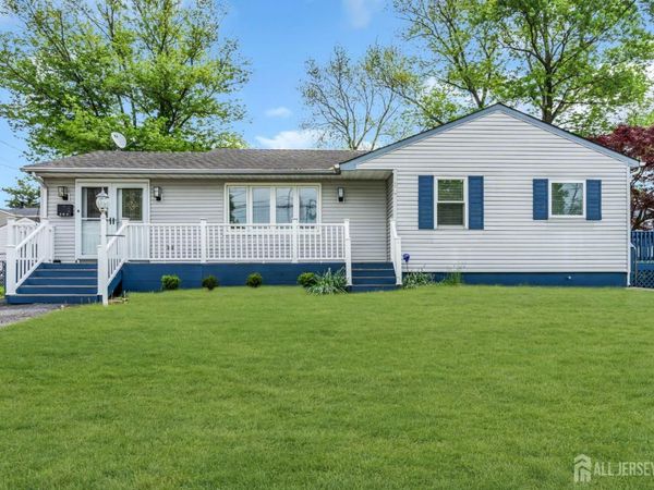 209 Ridge Avenue , Belford, NJ 07718