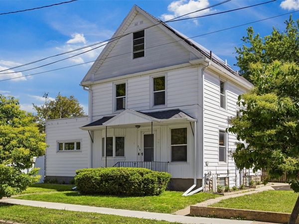 216 17th St. NE NE, Cedar Rapids, IA 52402