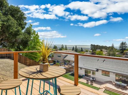 17764 Columbia Dr, Castro Valley, CA 94552 Photo