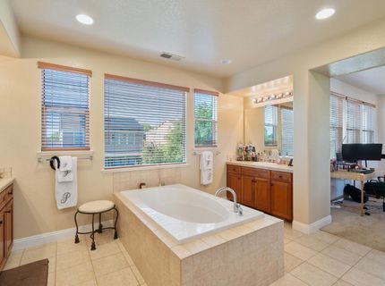 907 Farm House Ln, Rocklin, CA 95765 Photo