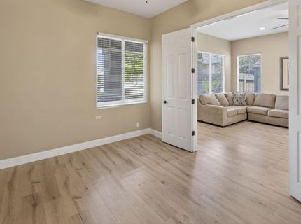 496 Yale Dr, Roseville, CA 95678 Photo