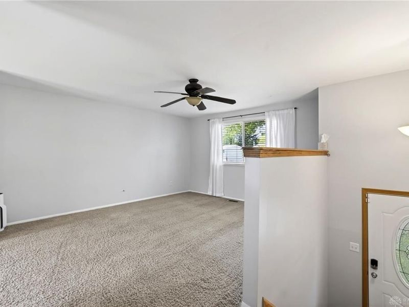 817 W Martindale Road, Englewood, OH 45322 Photo 5
