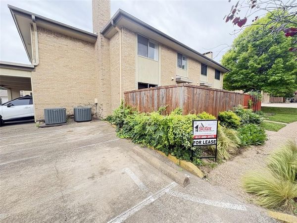 2622 Custer Parkway, Unit D, Richardson, TX 75080