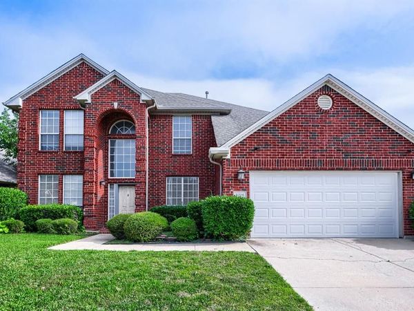 5216 Birch Grove Lane, Fort Worth, TX 76137