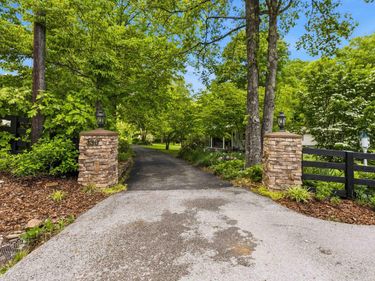 330 Cornett Drive, Wallins, KY 40873