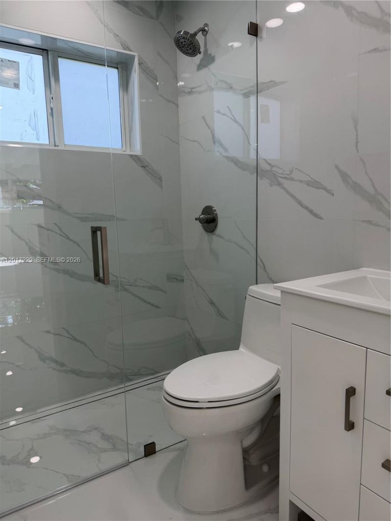 6091 SW 64th Ter, South Miami, FL 33143 Photo