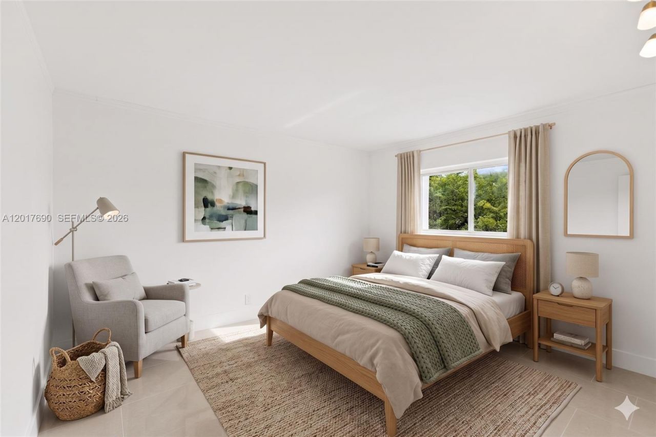 319 NE 14th Ave , Unit 201, Hallandale Beach, FL 33009 Photo