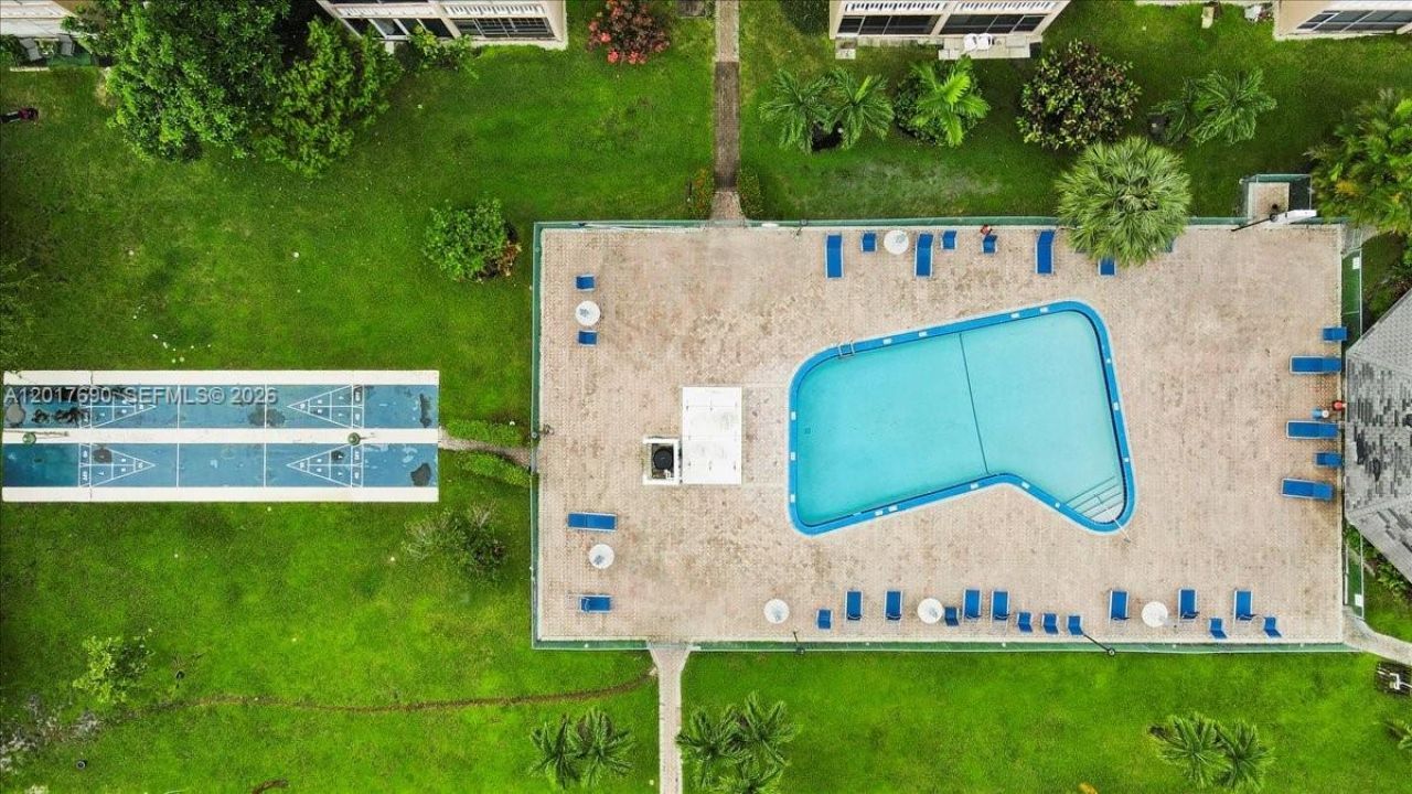 319 NE 14th Ave , Unit 201, Hallandale Beach, FL 33009 Photo