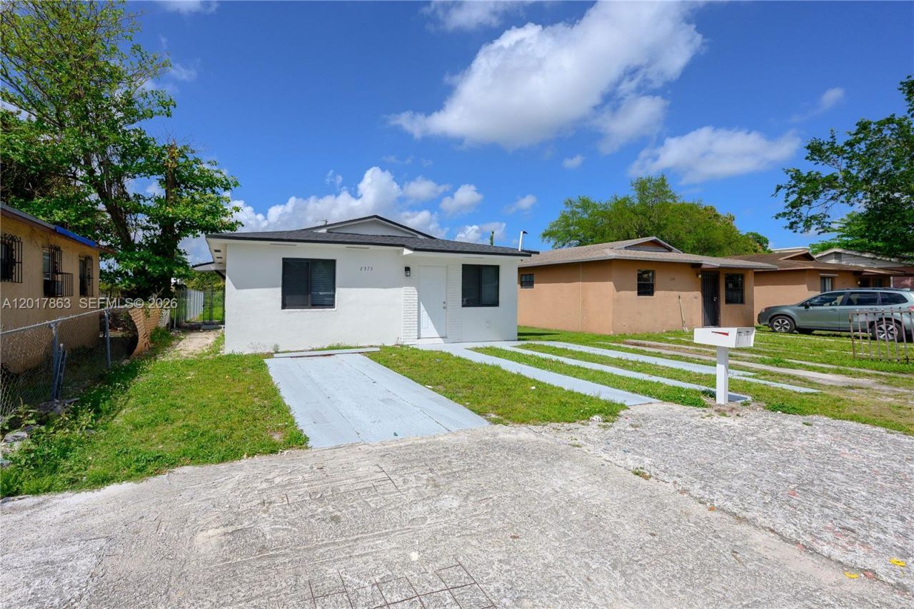 2373 NW 61st St, Unit A, Miami, FL 33142 Photo