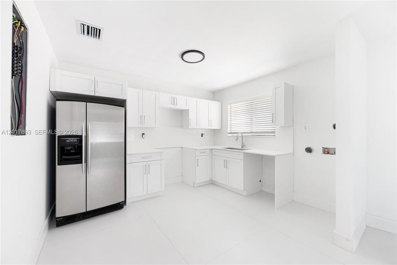 2373 NW 61st St, Unit A, Miami, FL 33142 Photo